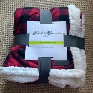 Brand new Eddie Bauer flannel Sherpa throw